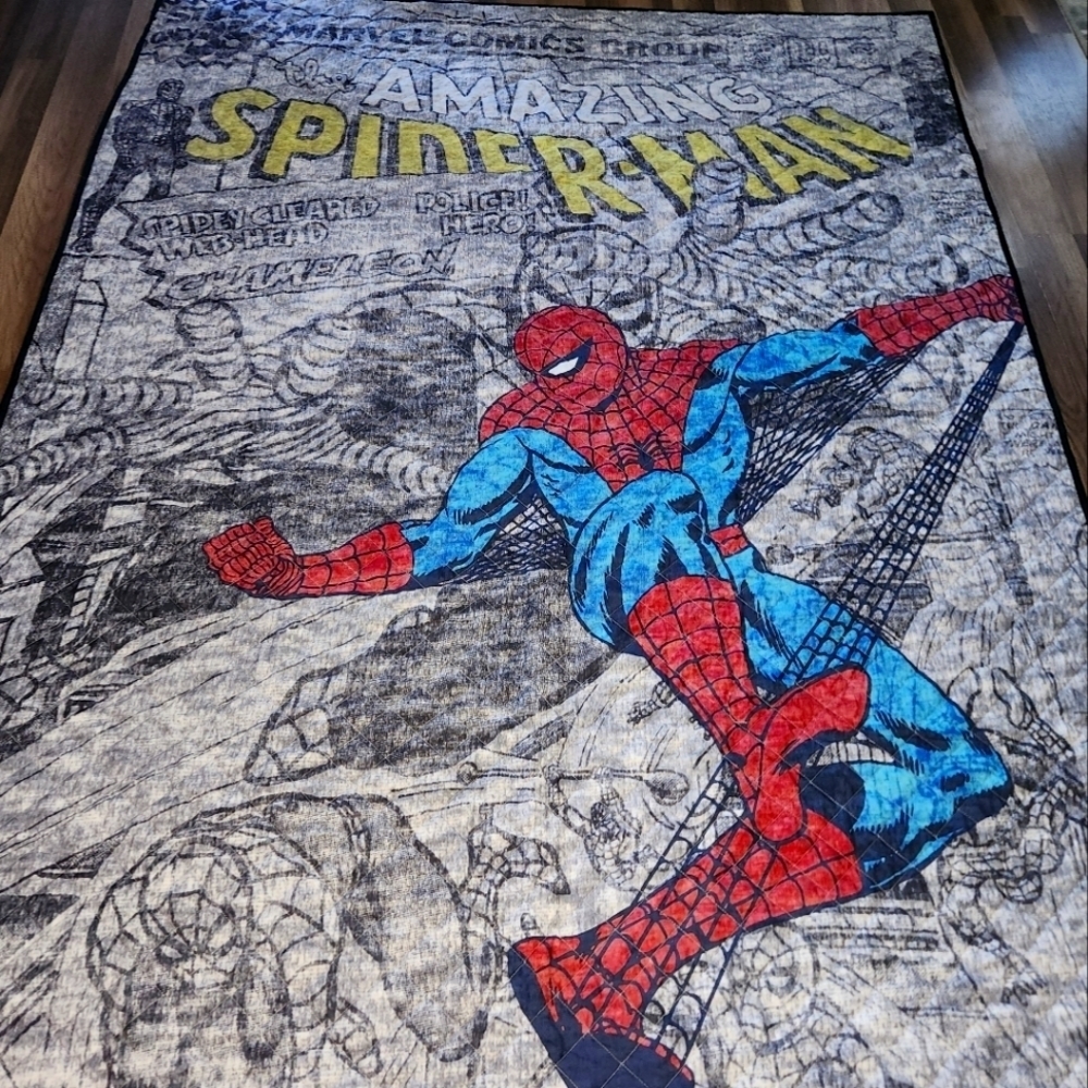 Marvel Spider-Man Twin Size Bedding with Pillowcase Excellent Condition